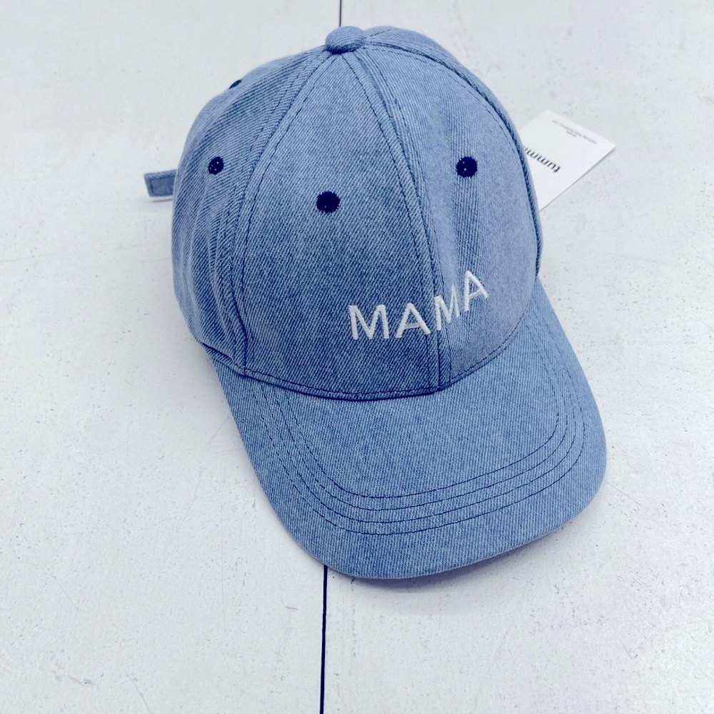 BNWT WOMENS 100% COTTON LIGHT DENIM WHITE EMBROIDERED “MAMA” BASEBALL CAP OSFM